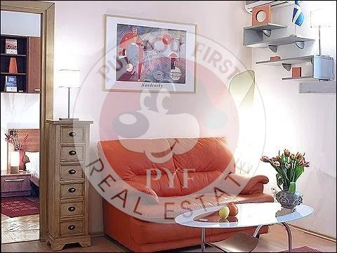 Bd Nicolae Balcescu | 2 camere | 44mp | semidecomandat | B12216